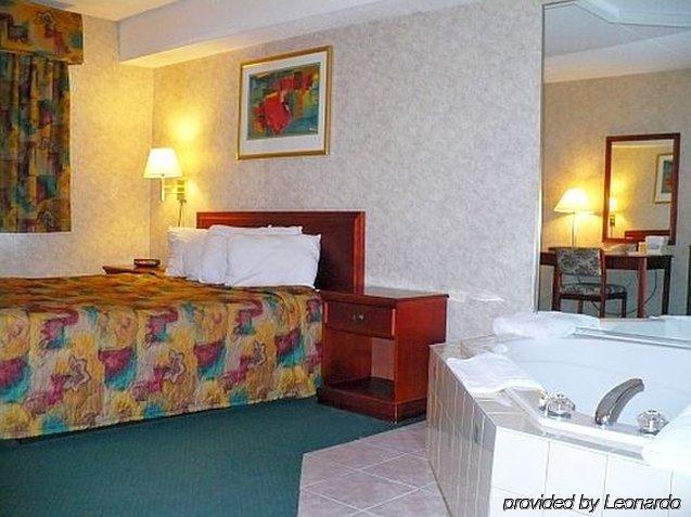 Lexington Inn & Suites-Windsor Szoba fotó